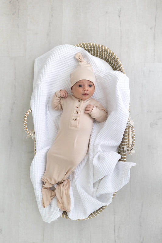 Knotted Baby Gown Hat Bundle